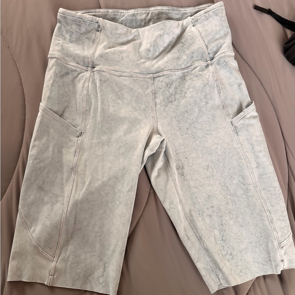 Lululemon Athletica Light Blue Patterned Bike Shorts